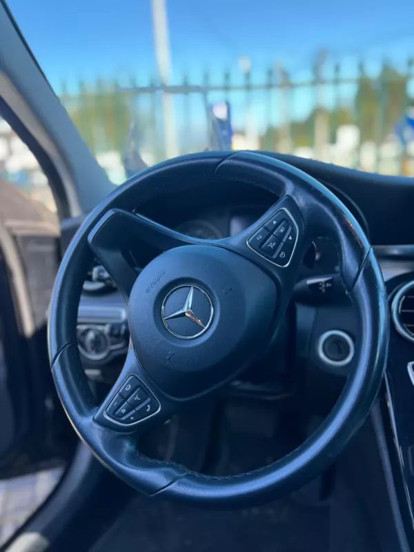 Mercedes-Benz GLC 350 15