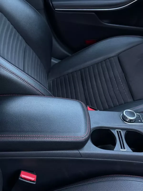 Mercedes-Benz CLA 45 AMG 4-Matic (2016-2018) 6