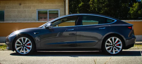 Tesla Model 3 Performance Dual Motor AWD (2018-2021) 10