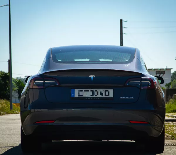 Tesla Model 3 Performance Dual Motor AWD (2018-2021) 11