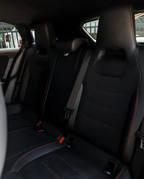 Mercedes-Benz CLA 250 e Shooting Brake AMG Line 27