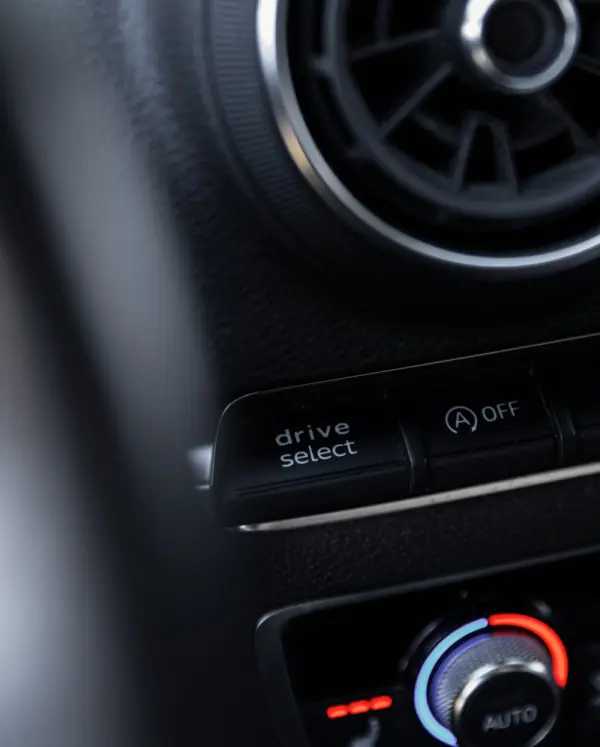 Audi A3 Sportback 2.0 TDi S-line 13