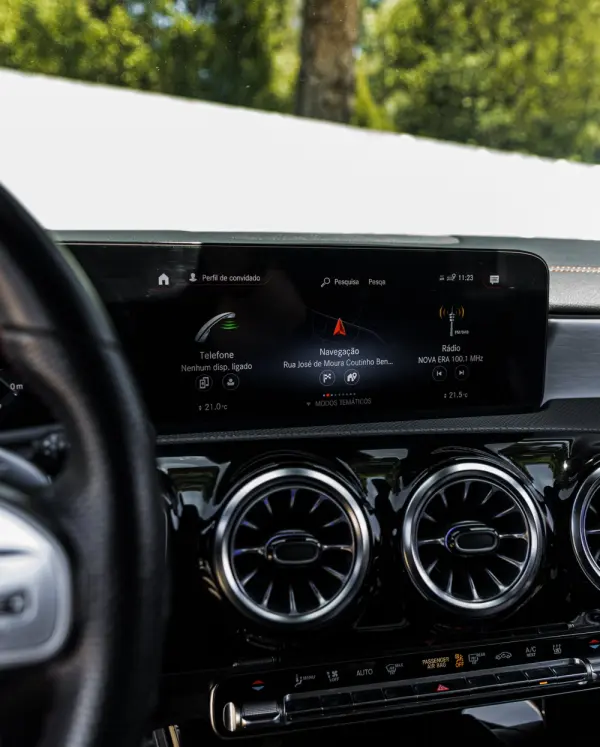 Mercedes-Benz CLA 250 e Shooting Brake AMG Line 18