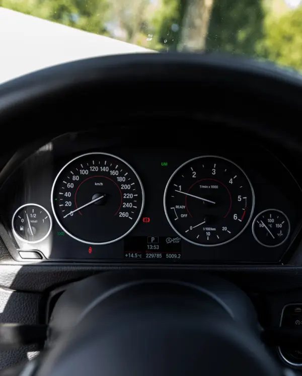 BMW 318 d Auto Pack M 9