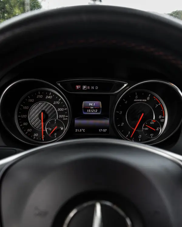 Mercedes-Benz CLA 45 AMG 4-Matic (2016-2018) 20