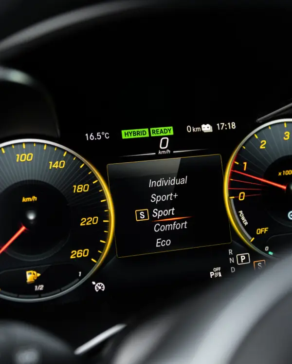 Mercedes-Benz C 300 e AMG Line 25