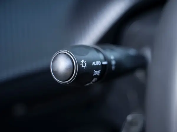 Peugeot e-2008 50 kWh GT Pack 28
