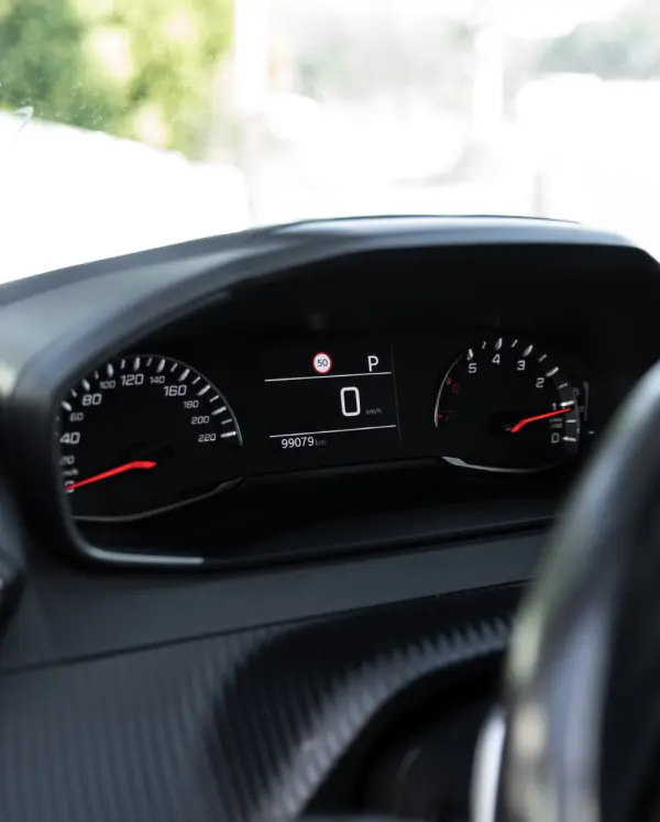 Peugeot 2008 1.2 PureTech Style EAT6 12