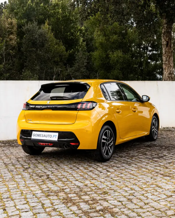 Peugeot 208 PureTech 75 Allure Pack 2