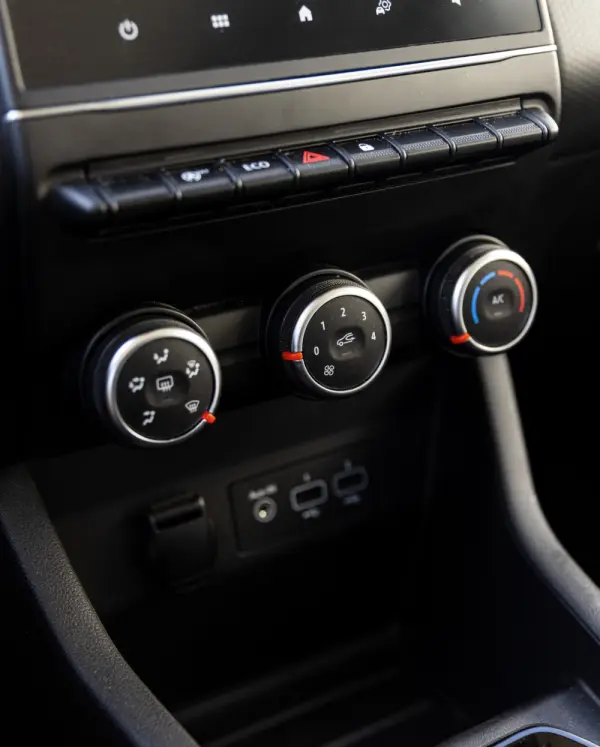 Renault Clio 1.0 SCe Zen 15