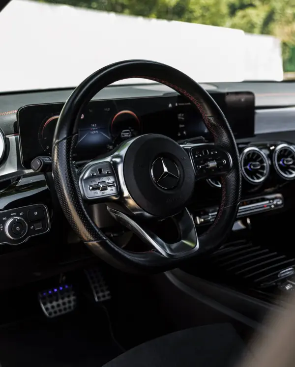 Mercedes-Benz CLA 250 e Shooting Brake AMG Line 10