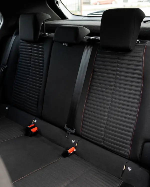 Peugeot 2008 PureTech 130 EAT8 Allure 18