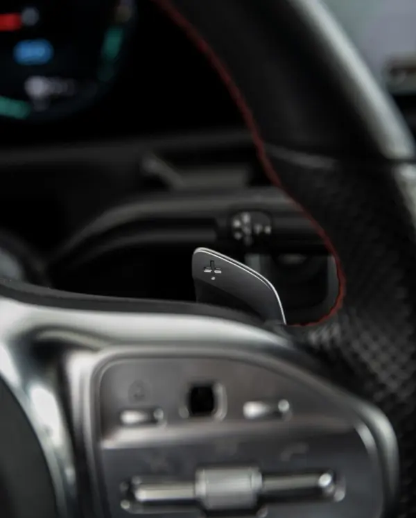 Mercedes-Benz CLA 250 e Shooting Brake AMG Line 15