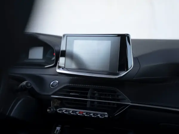 Peugeot e-2008 50 kWh GT Pack 15