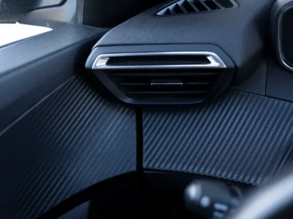 Peugeot e-2008 50 kWh GT Pack 26