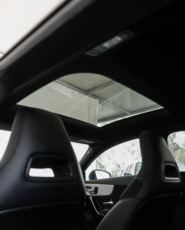 Mercedes-Benz CLA 250 e Shooting Brake AMG Line 22