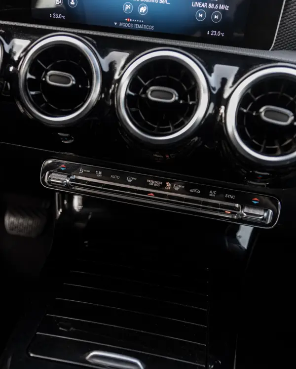 Mercedes-Benz CLA 200 d Shooting Brake Progressive Aut. 16