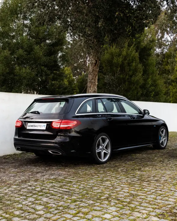 Mercedes-Benz C 350 2