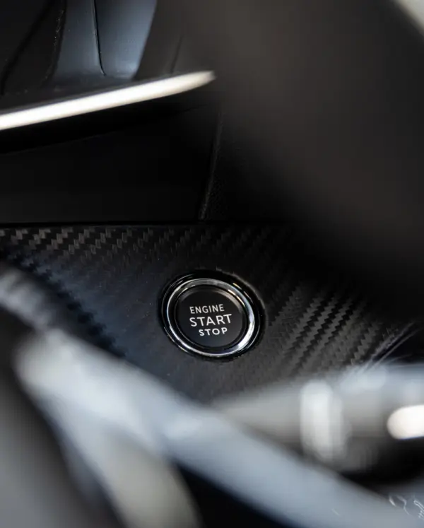 Peugeot 208 PureTech 75 Allure Pack 18