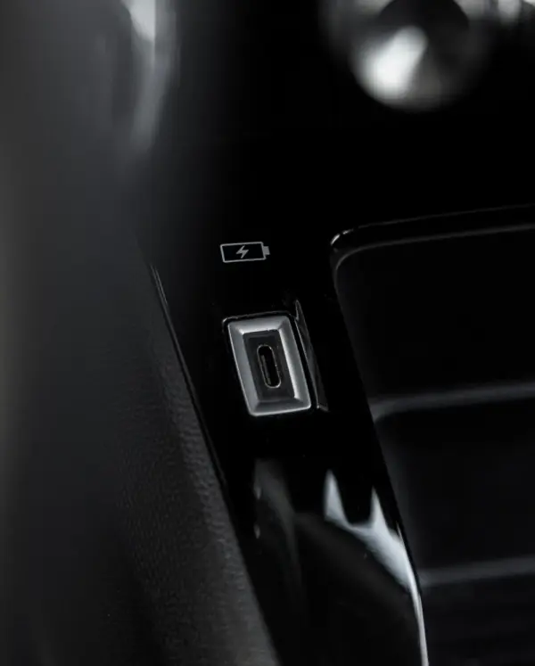 Peugeot 2008 PureTech 130 EAT8 Allure 13