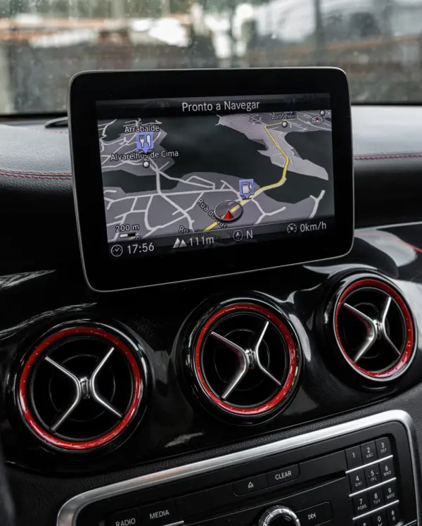 Mercedes-Benz CLA 45 AMG 4-Matic (2016-2018) 13