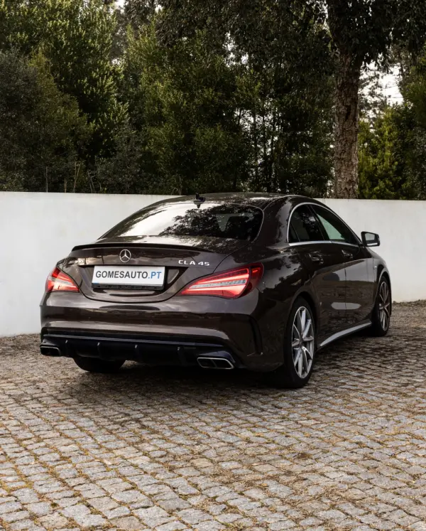 Mercedes-Benz CLA 45 AMG 4-Matic (2016-2018) 2