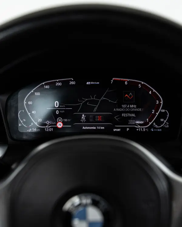 BMW 330 e Pack M Auto 20