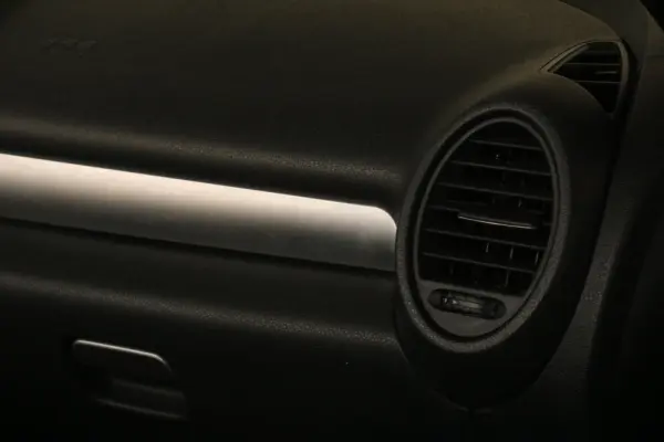 Mercedes-Benz SLK 200 K (2004-2010) 21