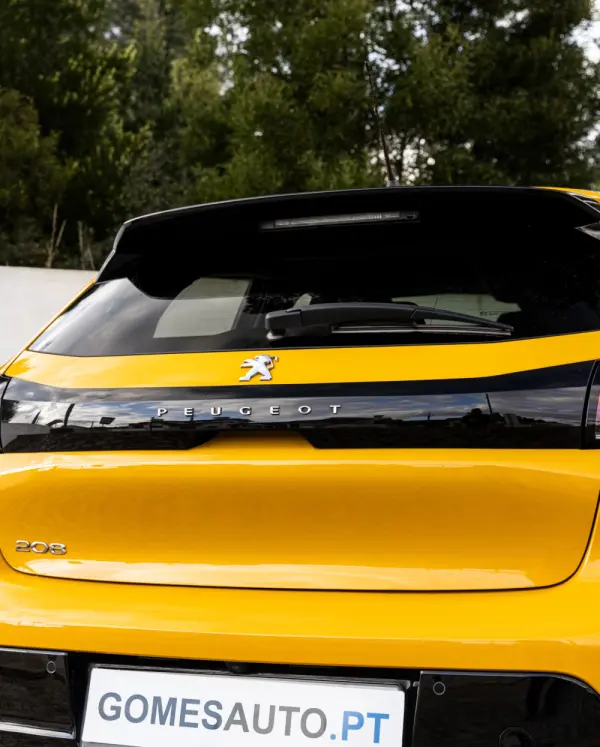 Peugeot 208 PureTech 75 Allure Pack 8