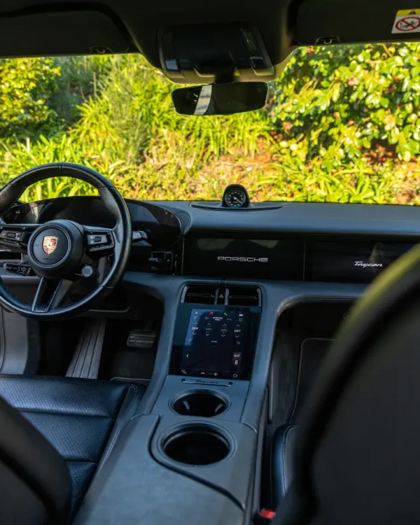 Porsche Taycan 4S 11