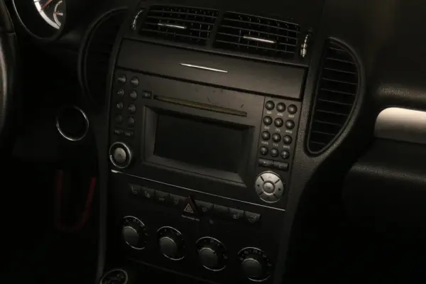 Mercedes-Benz SLK 200 K (2004-2010) 19