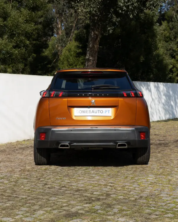 Peugeot 2008 1.2 PureTech GT Line EAT8 3