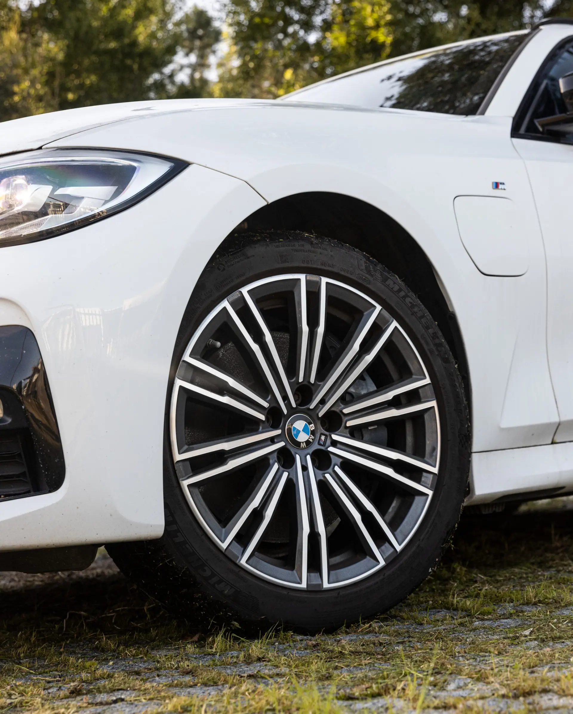 BMW 330 e Pack M Auto 29