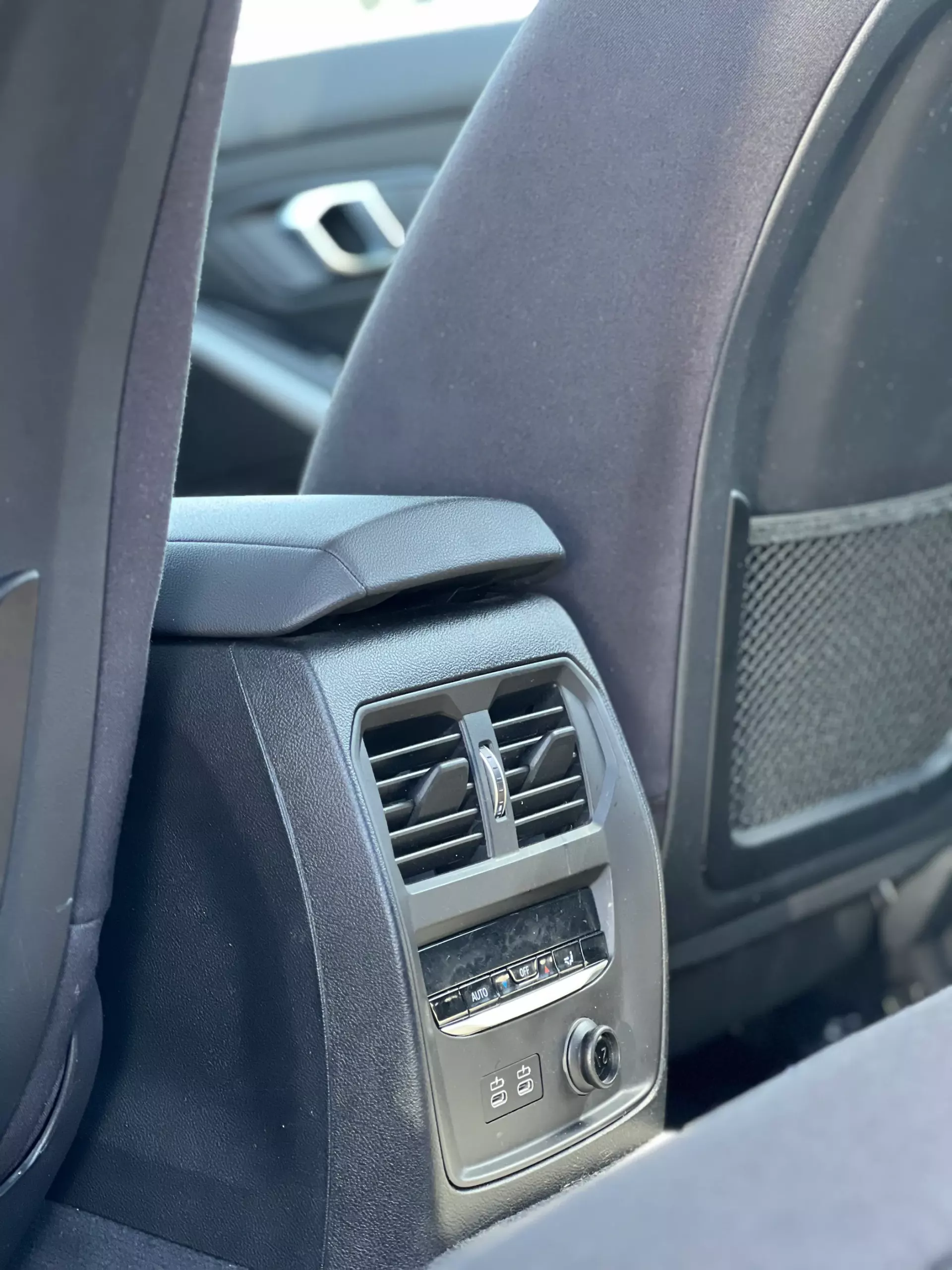 BMW 318 d Touring Line Sport (2019-2020) 2