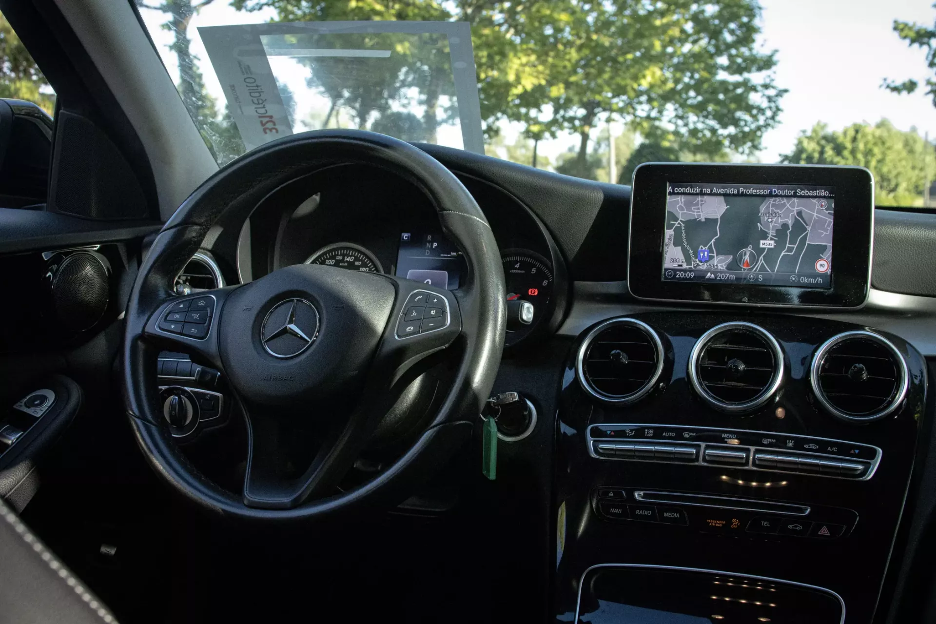 Mercedes-Benz GLC 350 3