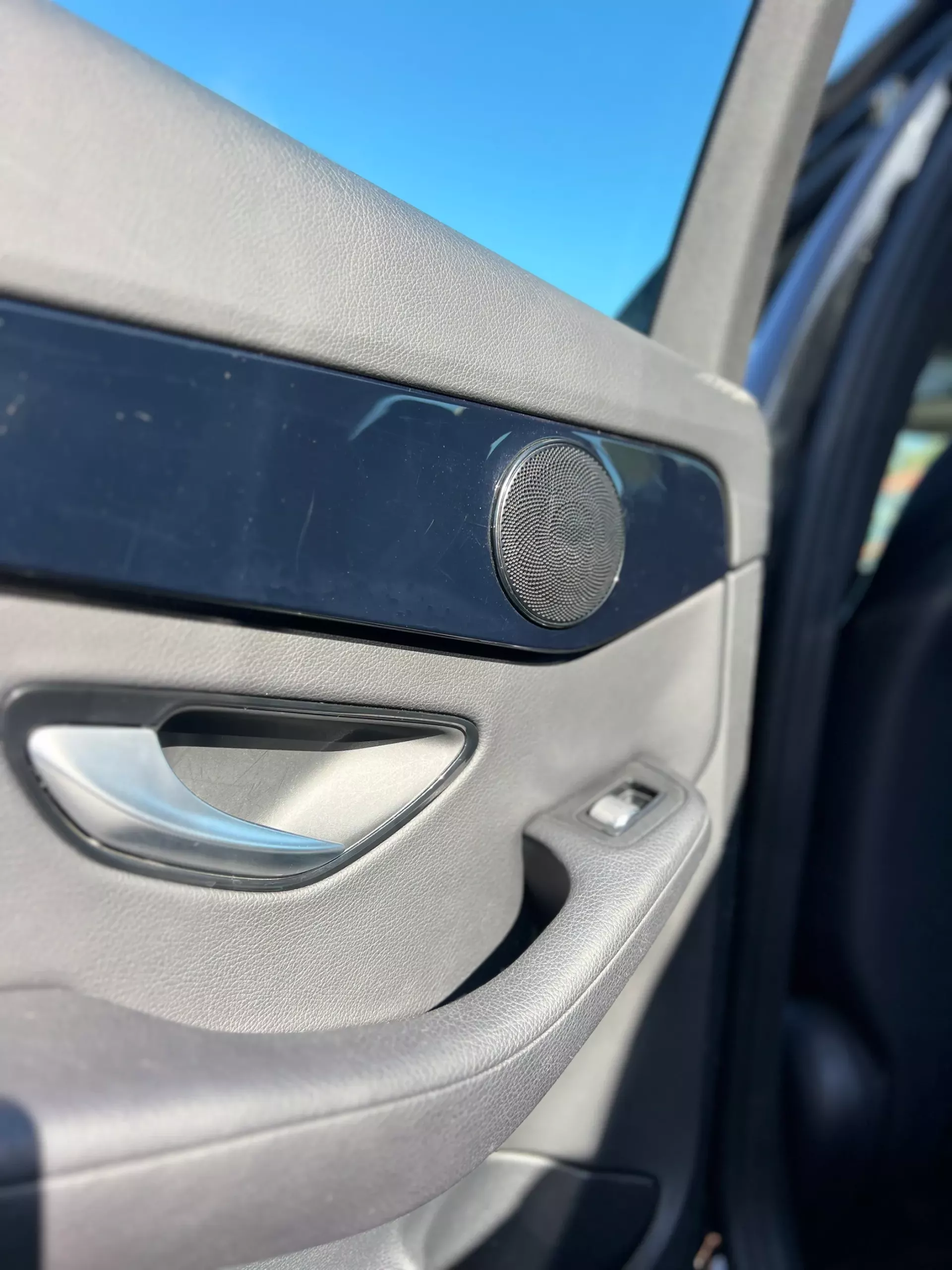 Mercedes-Benz GLC 350 14