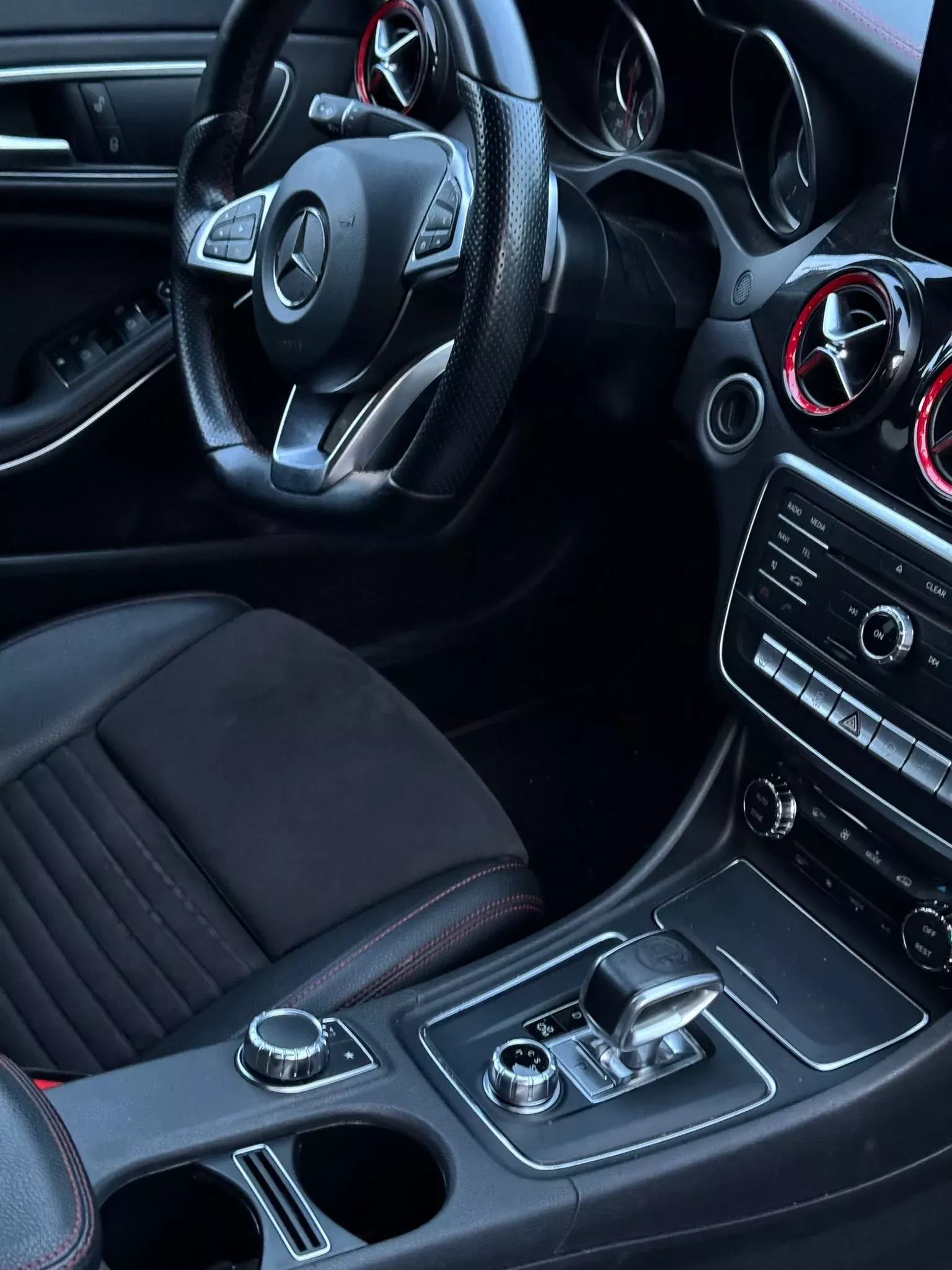 Mercedes-Benz CLA 45 AMG 4-Matic (2016-2018) 4