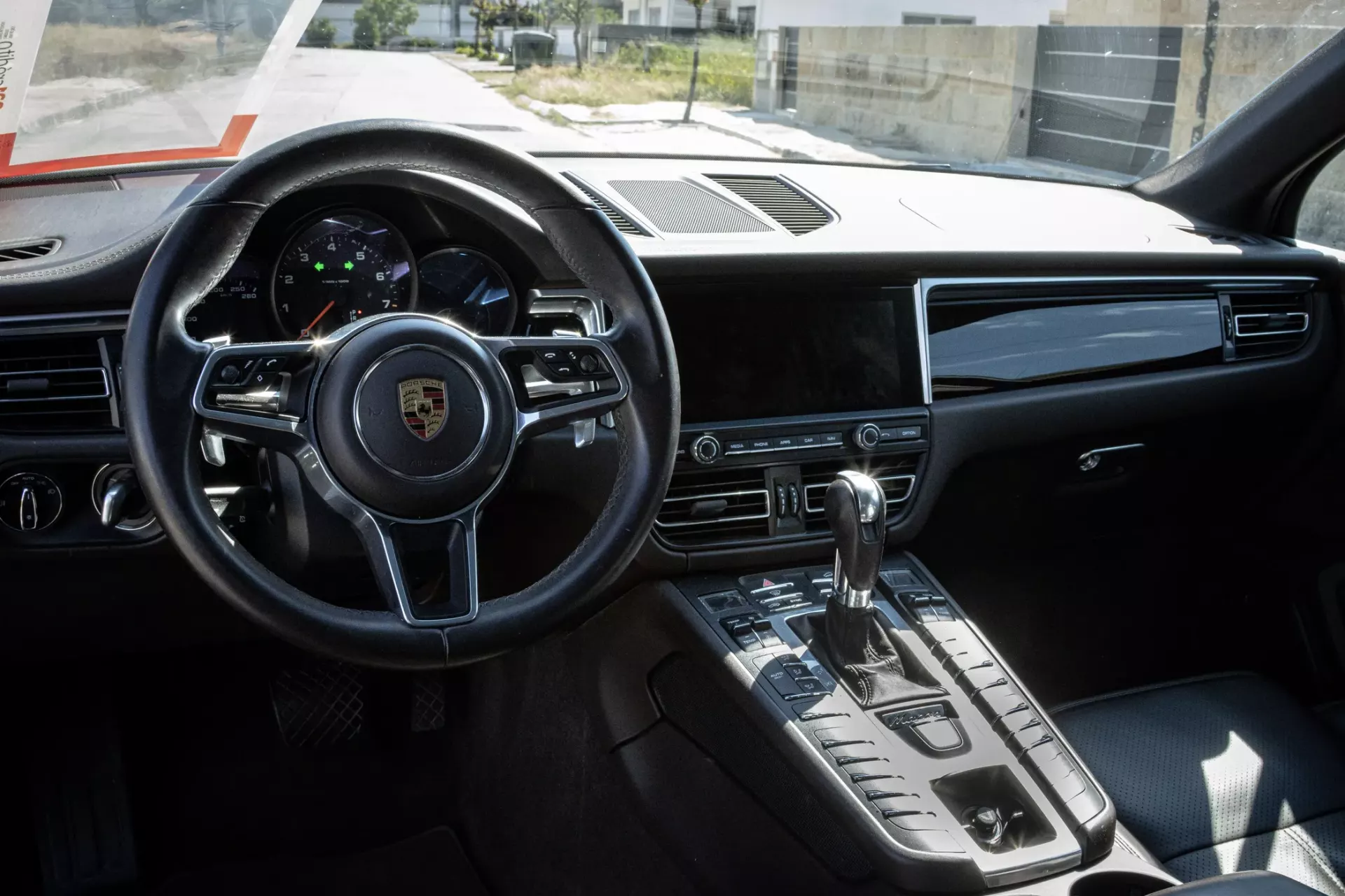 Porsche Macan Spirit (2019-2019) 15