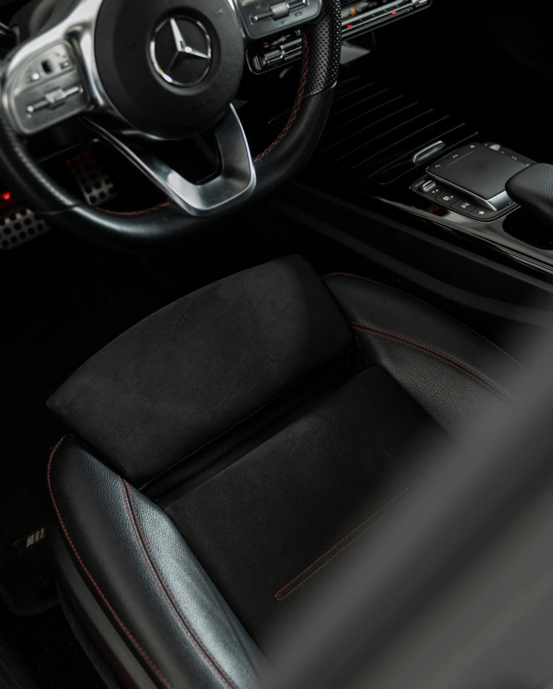 Mercedes-Benz CLA 250 e Shooting Brake AMG Line 20