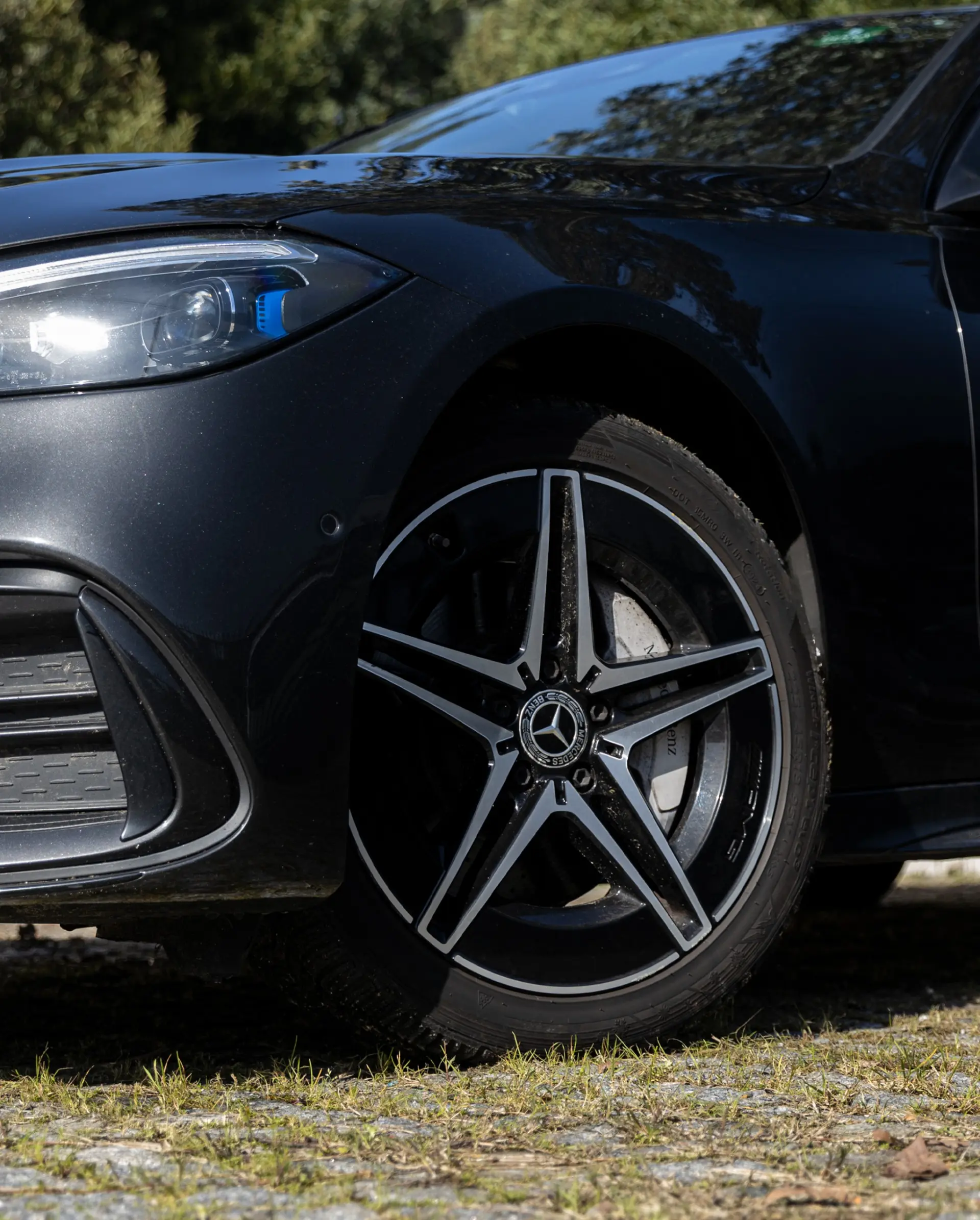 Mercedes-Benz C 300 e Avantgarde 27