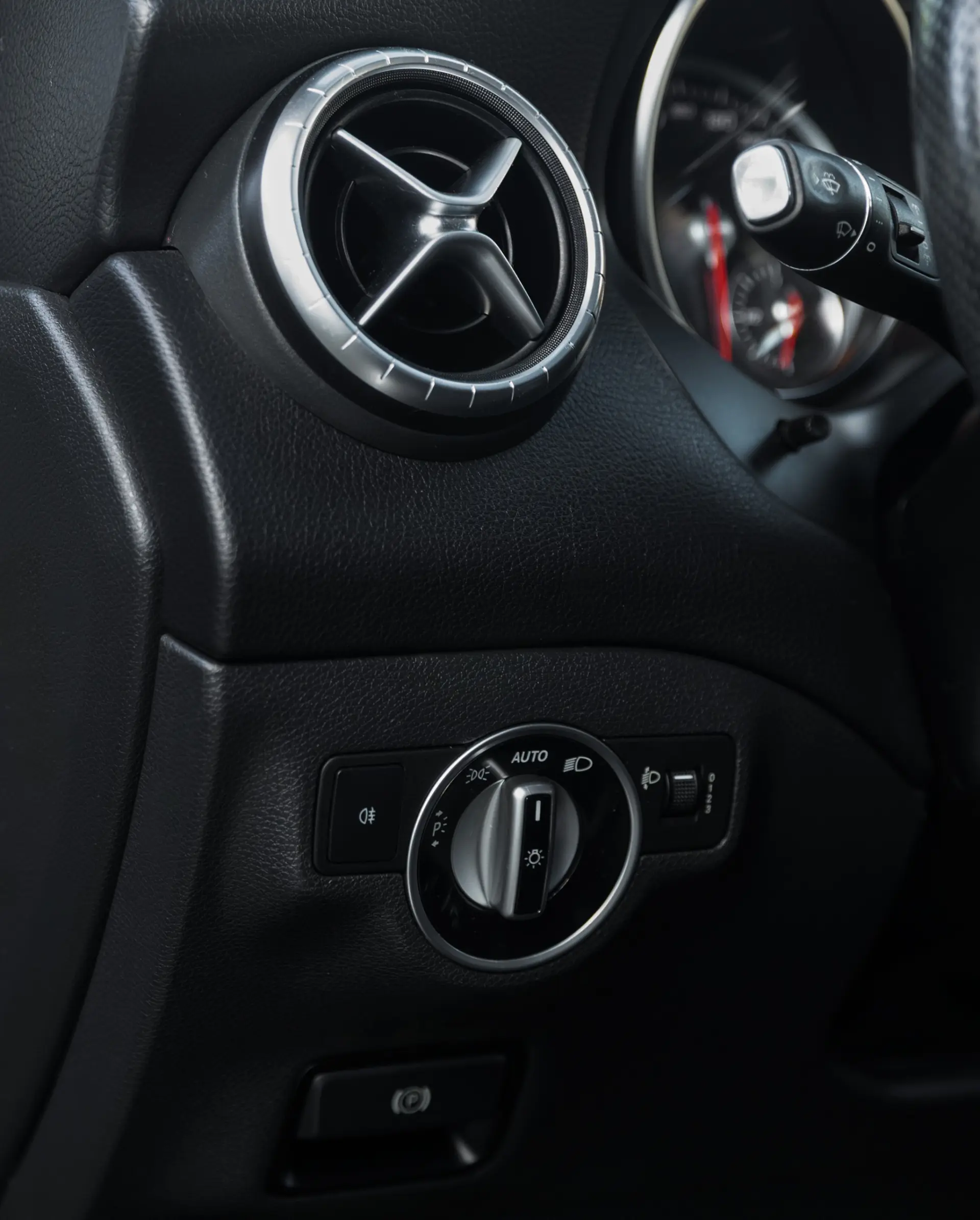 Mercedes-Benz CLA 180 d Shooting Brake Aut. 14