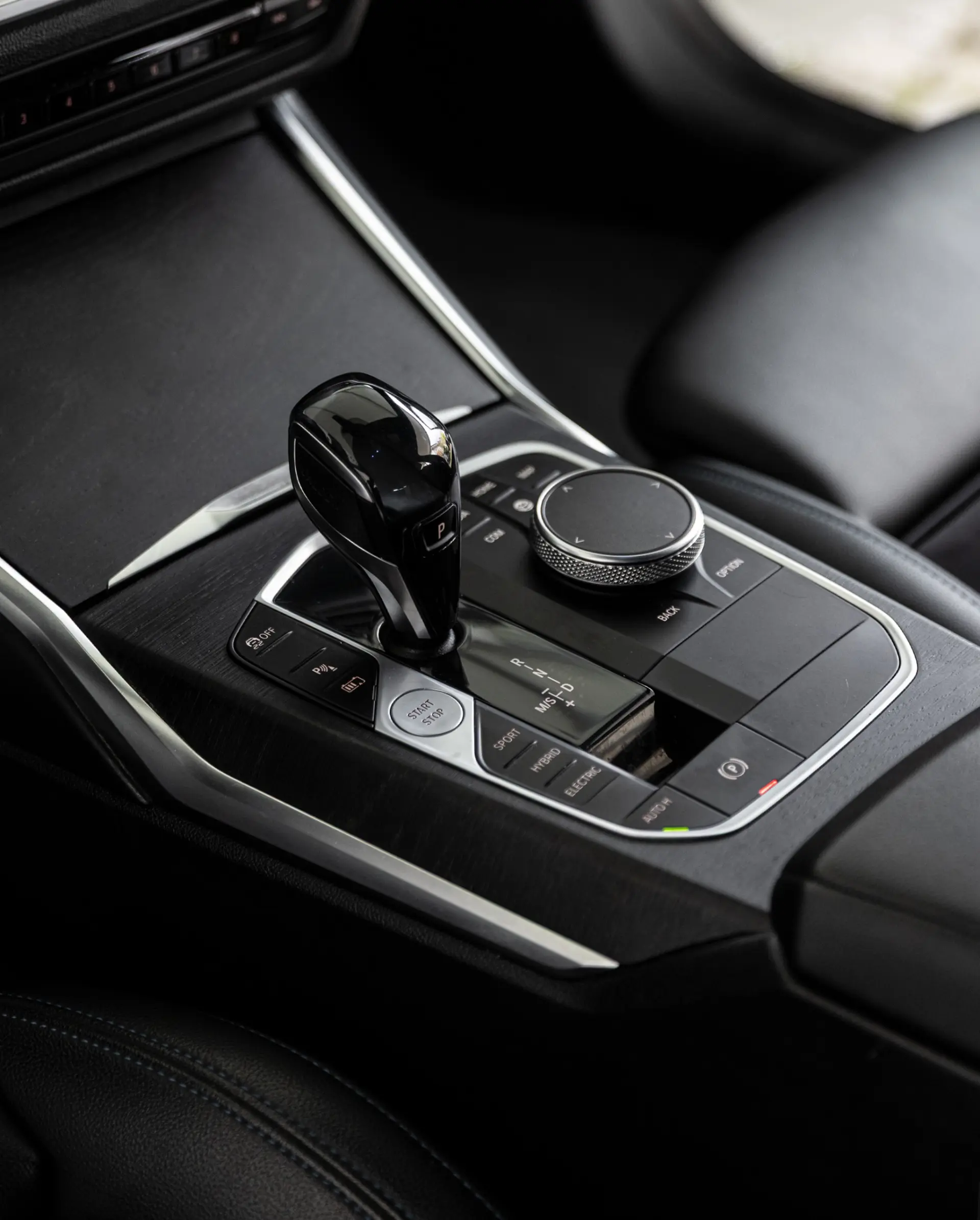 BMW 330 e Pack M Auto 7