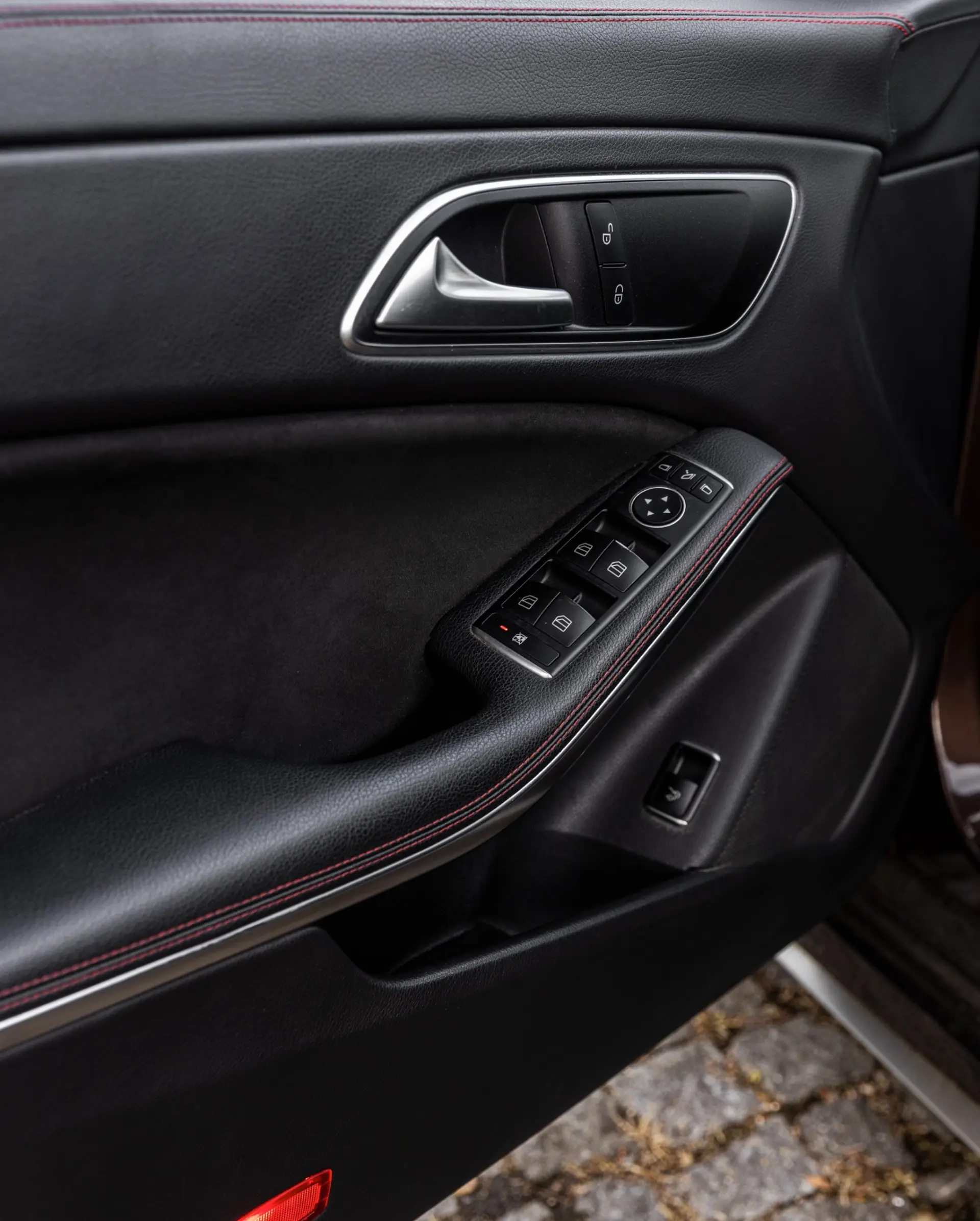 Mercedes-Benz CLA 45 AMG 4-Matic (2016-2018) 10