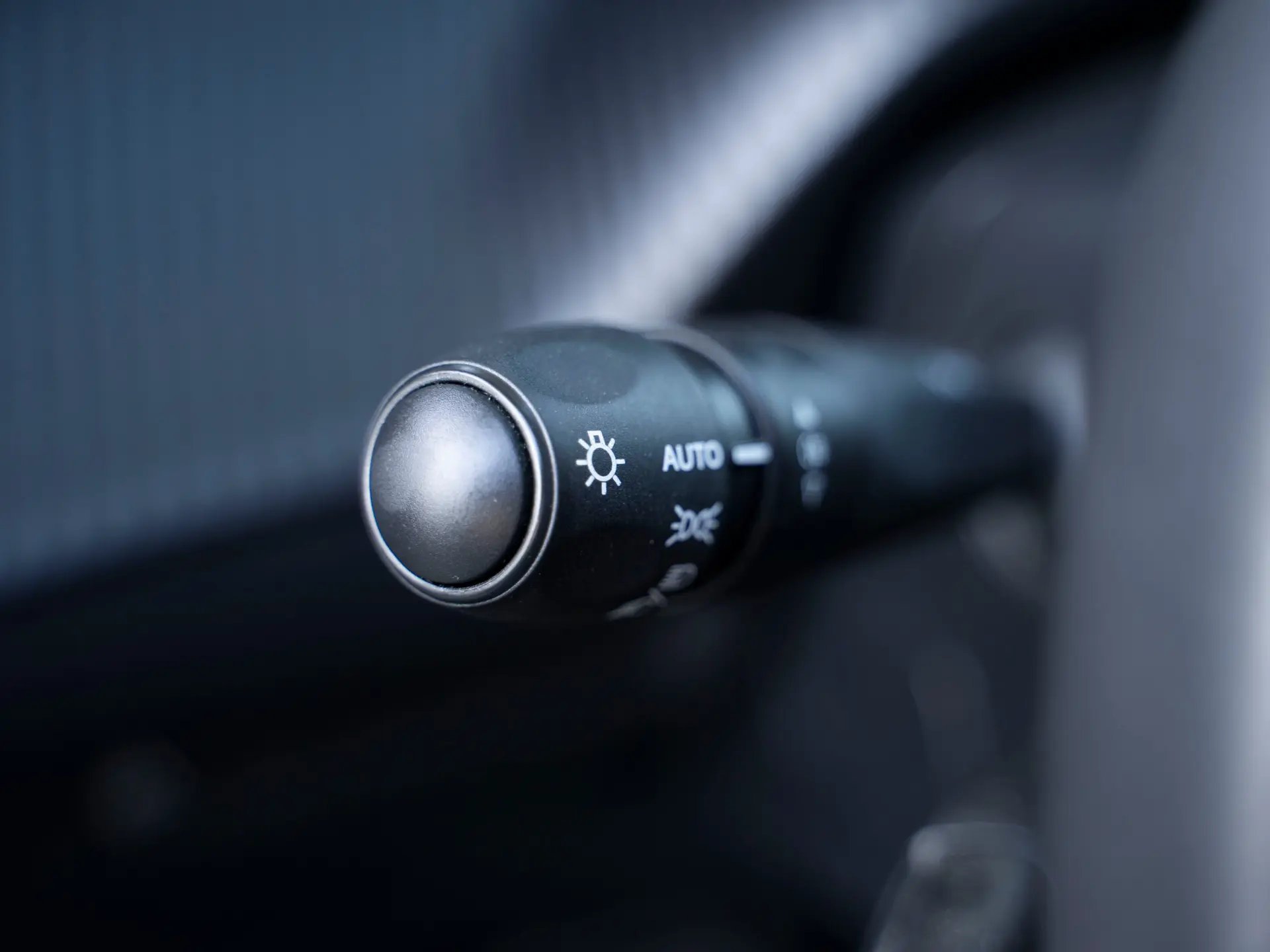 Peugeot e-2008 50 kWh GT Pack 28