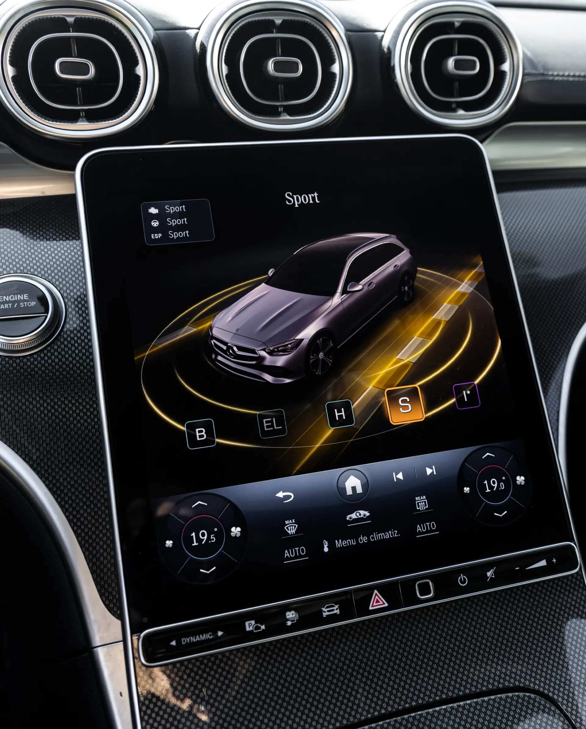 Mercedes-Benz C 300 e Avantgarde 13