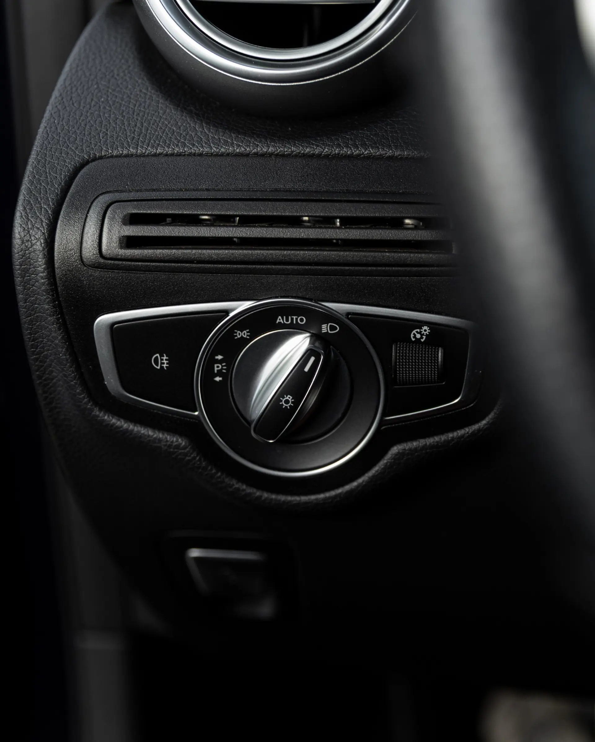 Mercedes-Benz GLC 300 de Coupe 4Matic 9G-TRONIC AMG Line 18