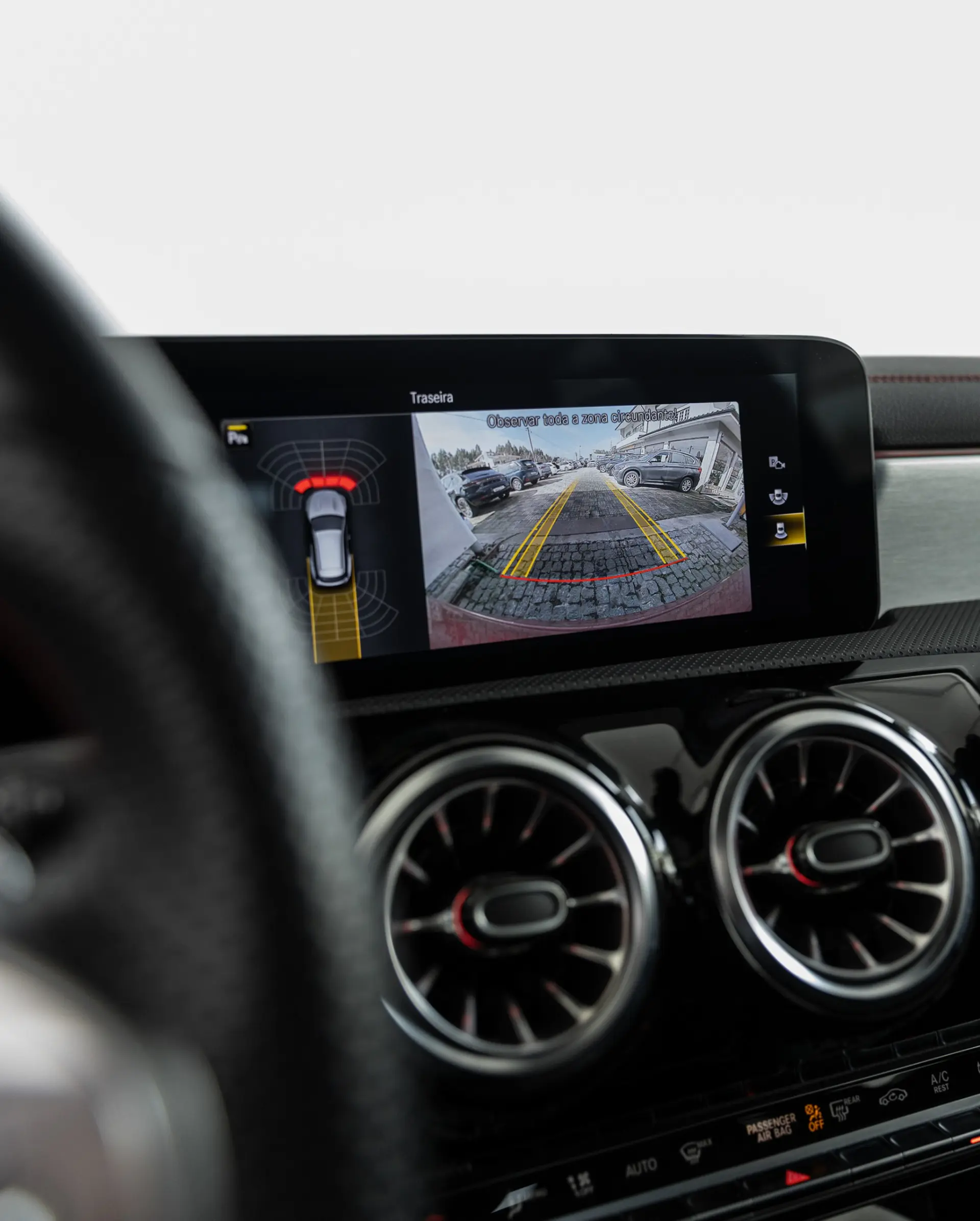 Mercedes-Benz CLA 250 e Shooting Brake AMG Line 11