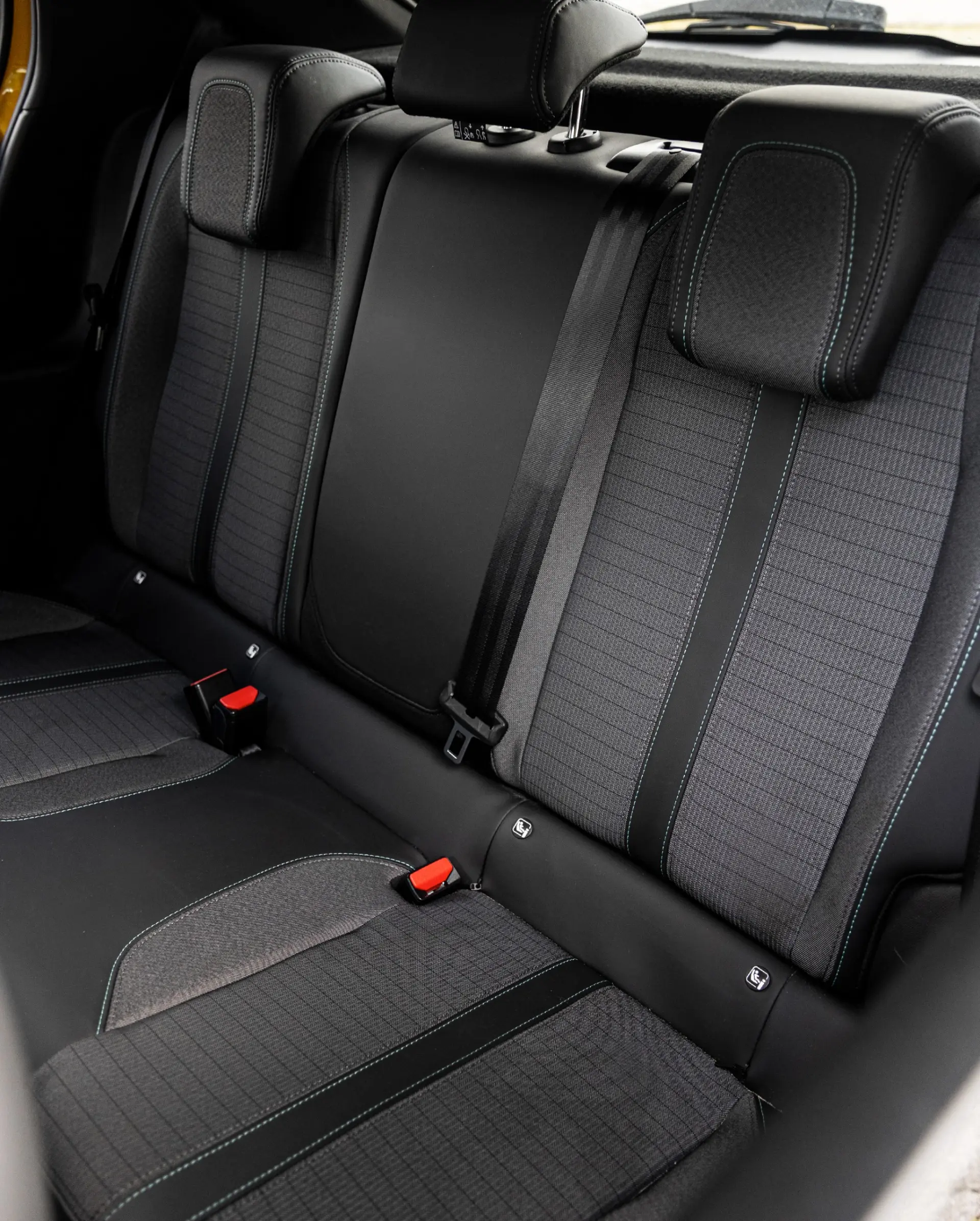 Peugeot 208 PureTech 75 Allure Pack 24