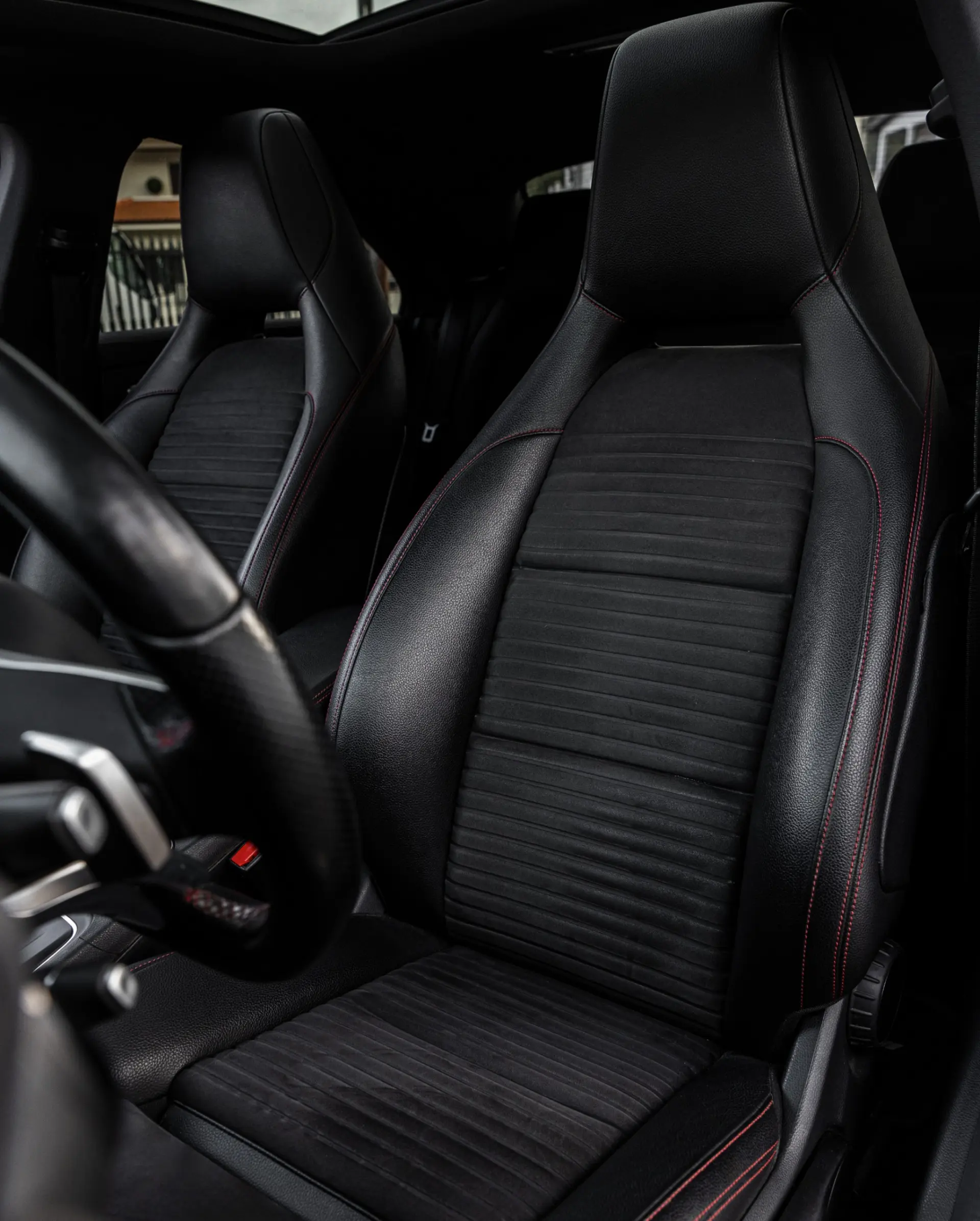 Mercedes-Benz CLA 45 AMG 4-Matic (2016-2018) 26