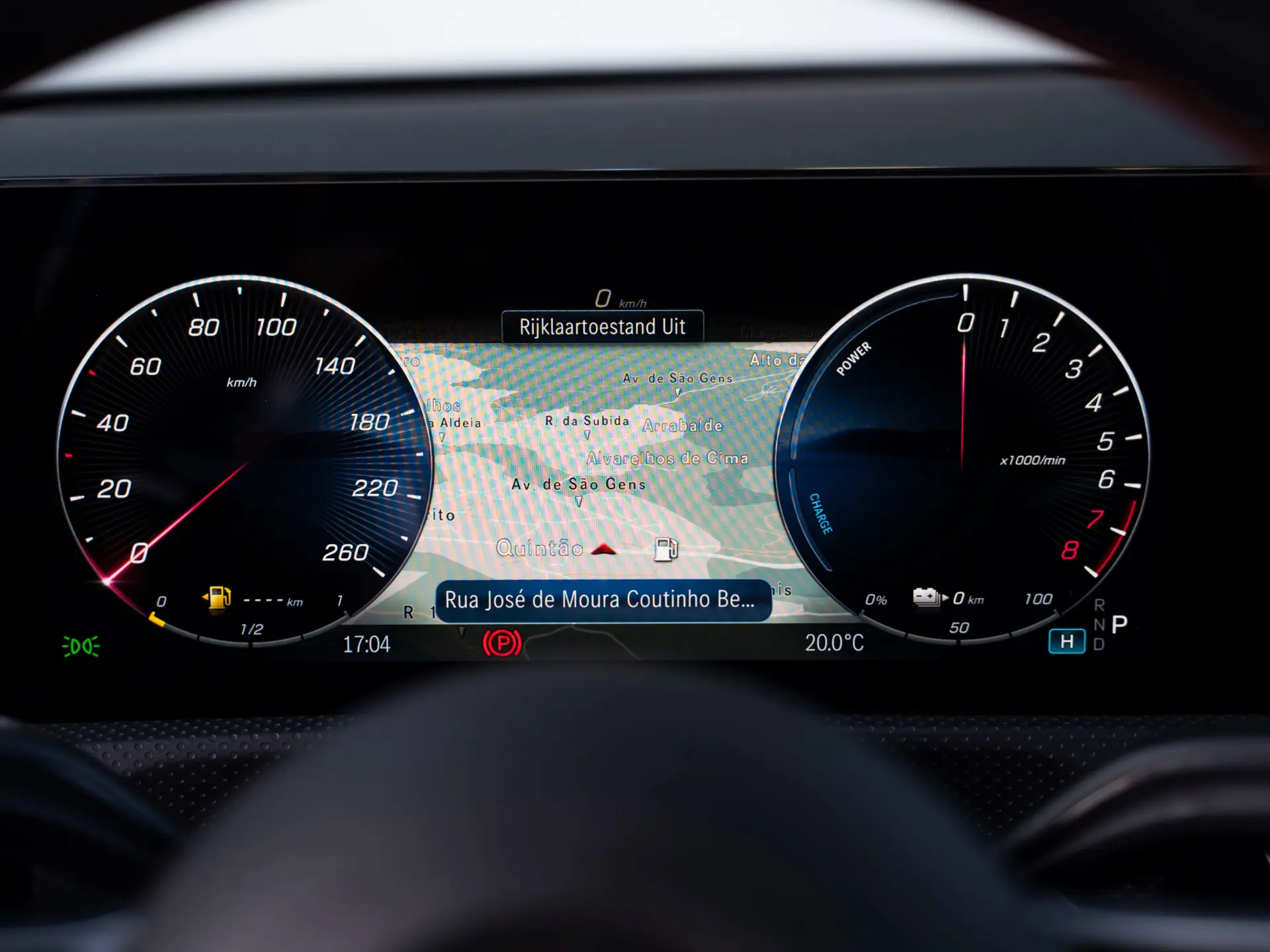 Mercedes-Benz CLA 250 e Shooting Brake AMG Line 14